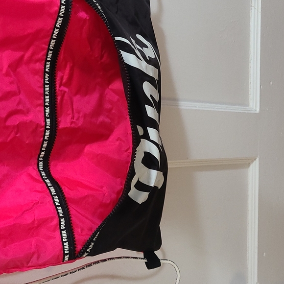 Pink drawstring backpack - Picture 3 of 6